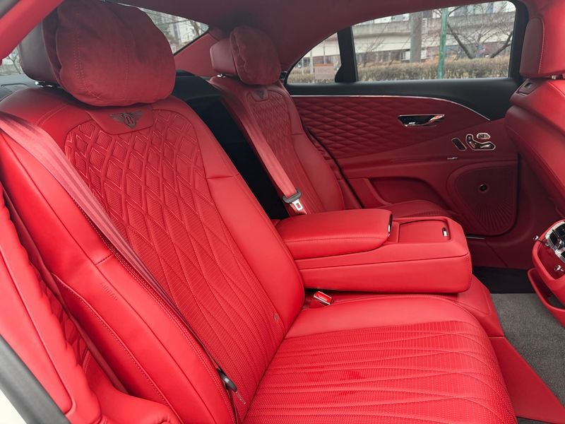 2022 Bentley Flying Spur 4.0 photo 20