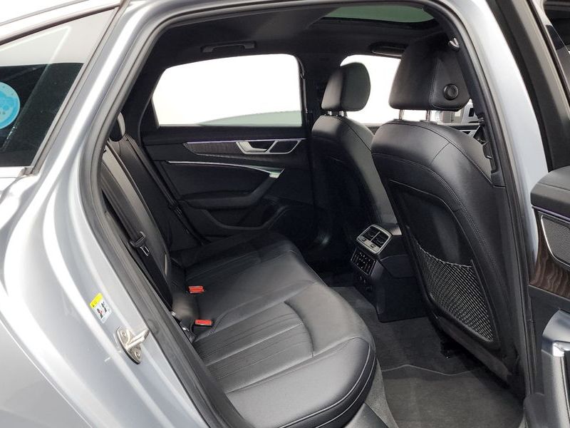 2022 Audi A6 45 TFSI Quattro Premium photo 11