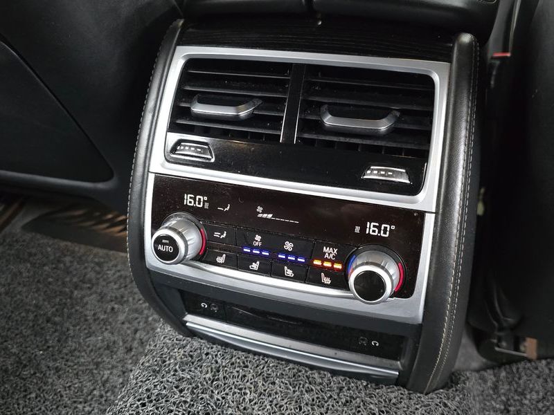 2017 BMW 7 Series 740Li xDrive M Sport Package photo 19