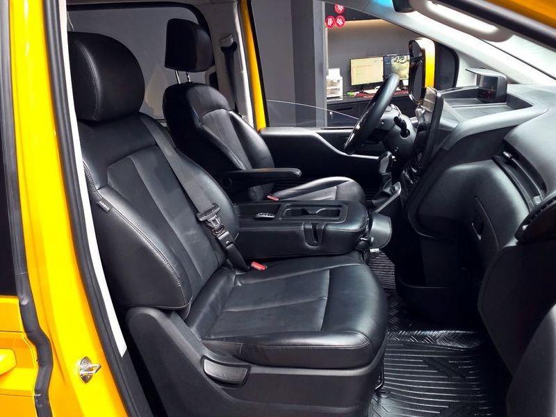 2022 Hyundai Staria L3.5 Kinder Safety Car 15-Seater photo 11