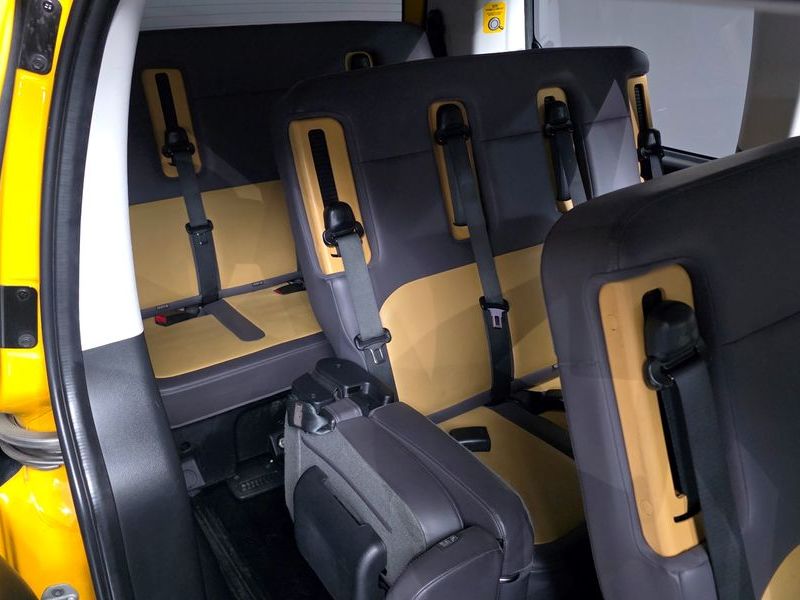 2022 Hyundai Staria L3.5 Kinder Safety Car 15-Seater photo 12