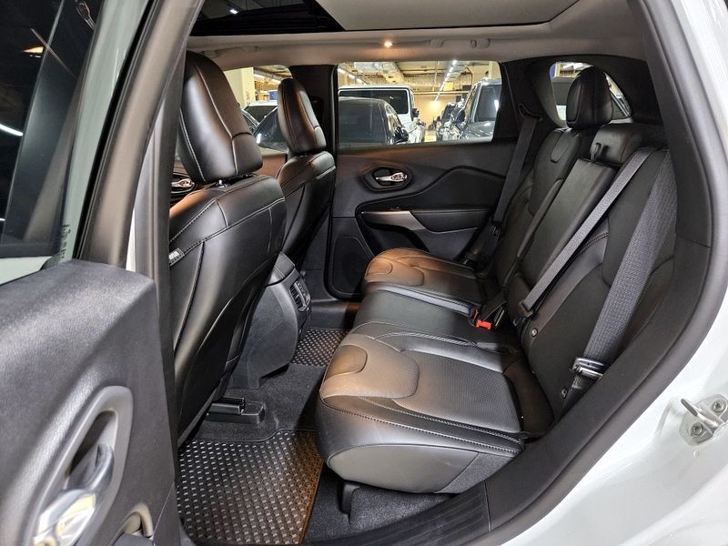 2022 Jeep Cherokee 2.4 Limited 2WD photo 11