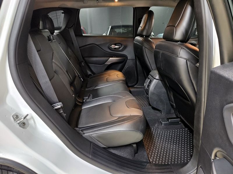 2022 Jeep Cherokee 2.4 Limited 2WD photo 13