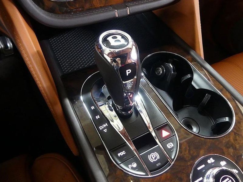 2017 Bentley Bentayga 6.0 W12 photo 7