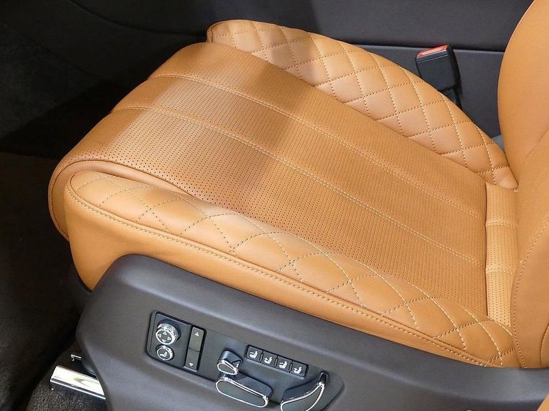 2017 Bentley Bentayga 6.0 W12 photo 12