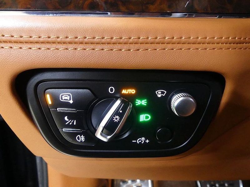 2017 Bentley Bentayga 6.0 W12 photo 14