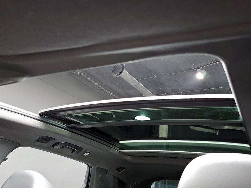 2021 Audi Q7 45 TDI Quattro Premium photo 18