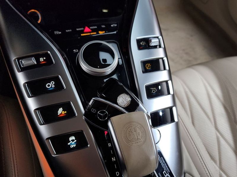 2020 Mercedes-Benz AMG GT 4Door 43 4MATIC+ photo 9