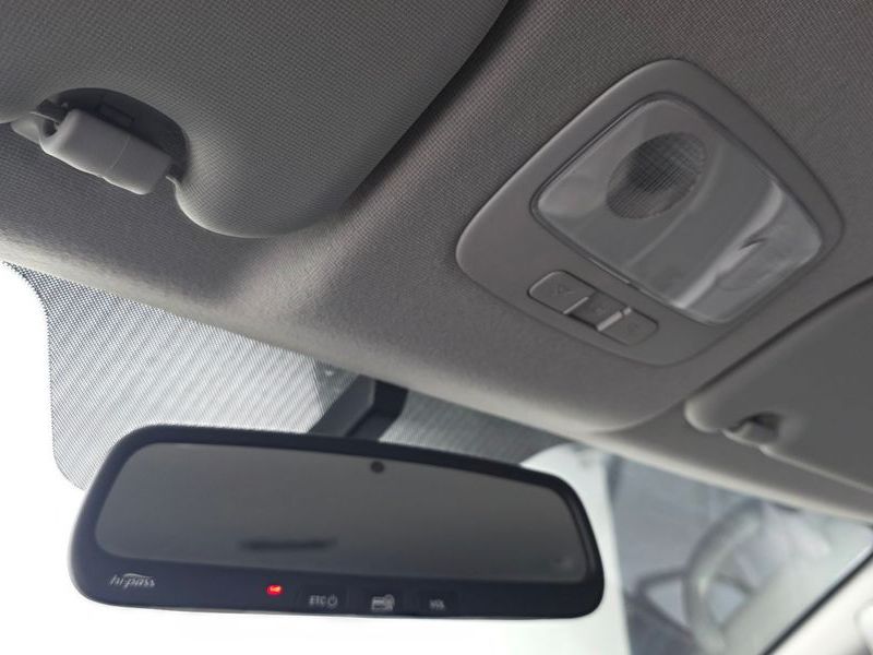 2017 Hyundai 그랜드 스타렉스 5-Seater VAN Smart photo 15