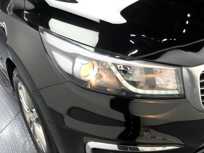 2017 Kia Carnival 9-seater Prestige photo 22