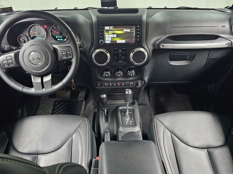 2017 Jeep Wrangler 3.6 Sahara 4Door photo 7