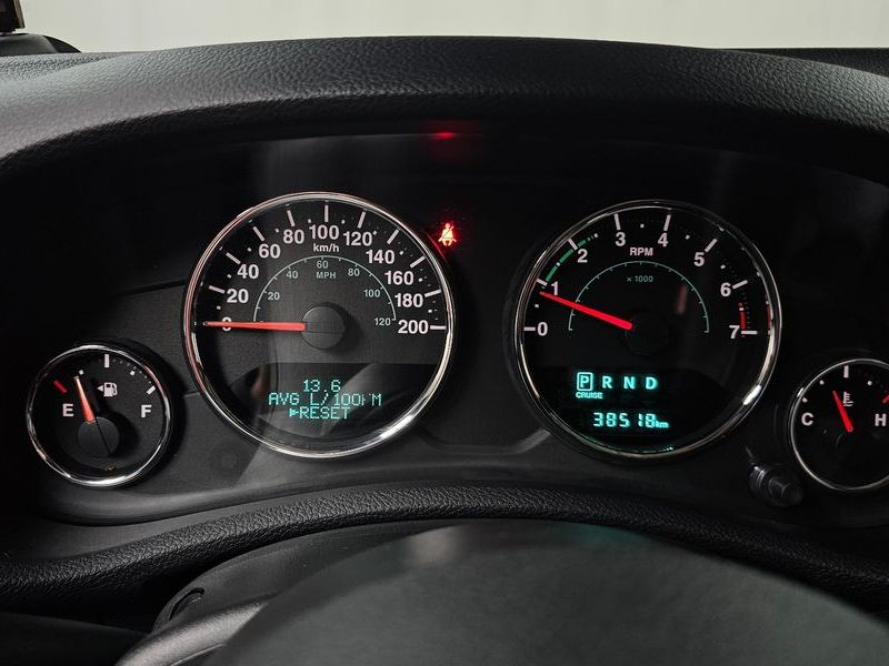 2017 Jeep Wrangler 3.6 Sahara 4Door photo 8