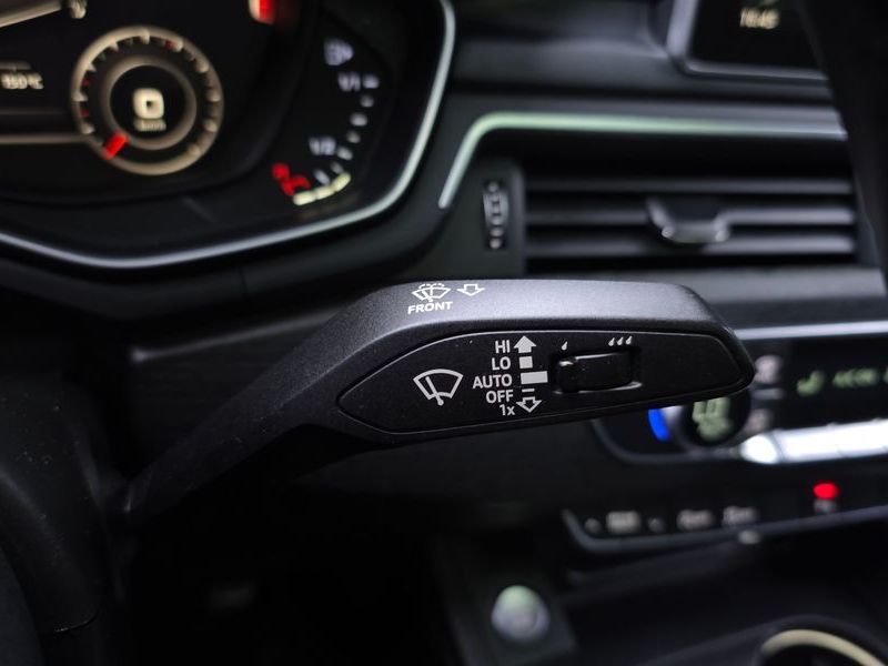2018 Audi A4 35 TDI Premium photo 17
