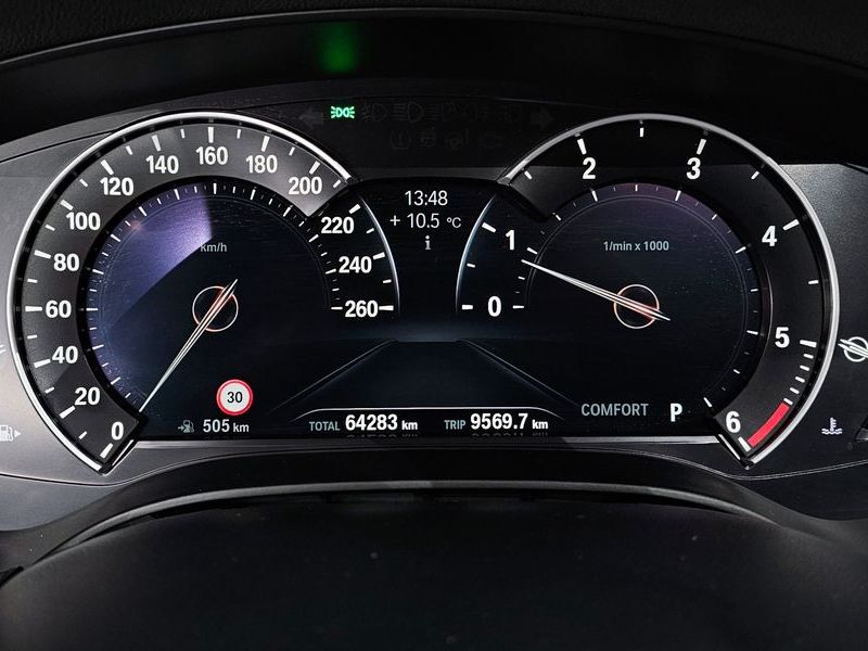2018 BMW 5 Series 520d M Sport Special Edition photo 8