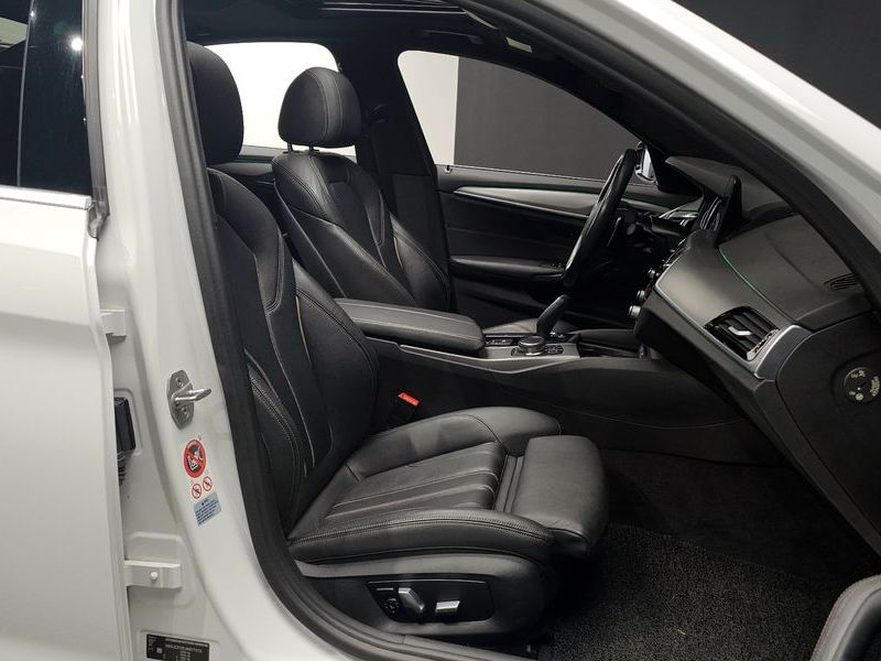 2018 BMW 5 Series 520d M Sport Special Edition photo 10