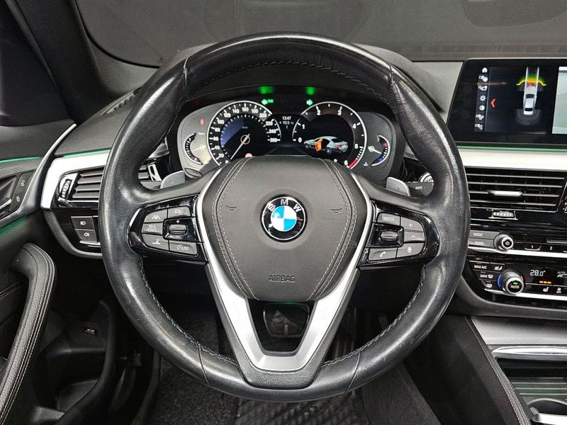 2018 BMW 5 Series 520d M Sport Special Edition photo 13