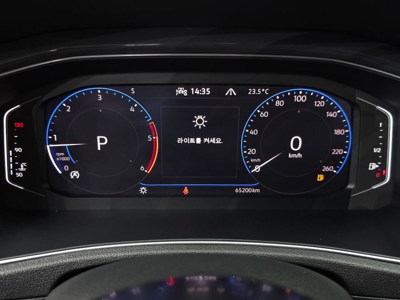 2021 Volkswagen 티록 2.0 TDI Prestige photo 8