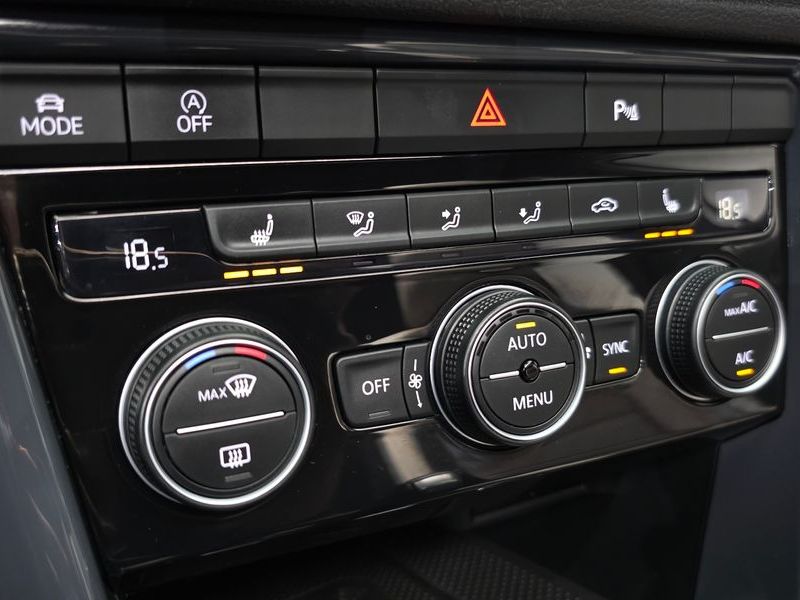 2021 Volkswagen 티록 2.0 TDI Prestige photo 16