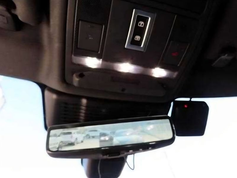 2021 Land Rover Range Rover Evoque P250 R-Dynamic SE photo 17