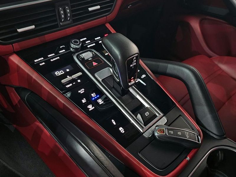 2021 Porsche Cayenne 3.0 Coupe photo 9