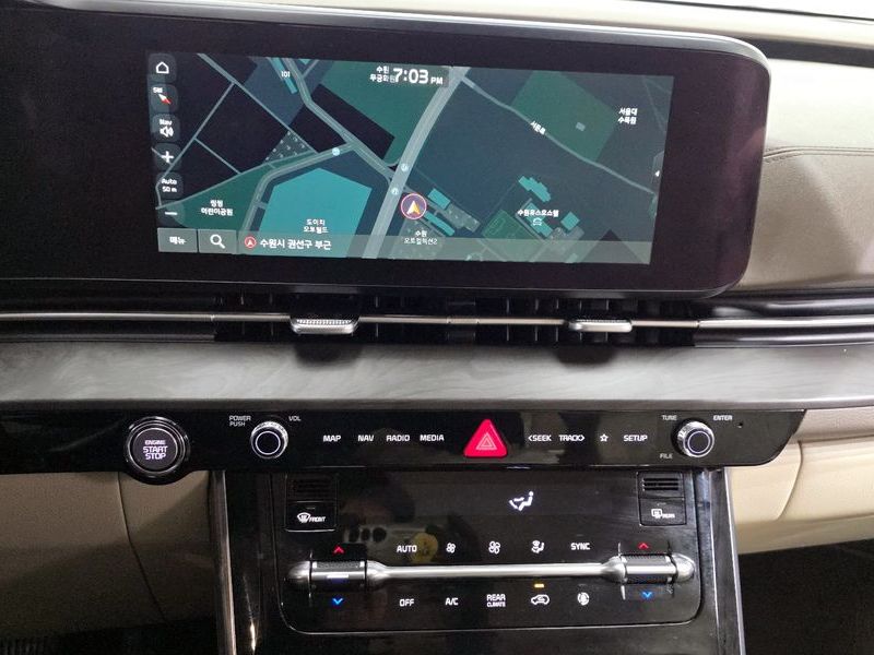 2021 Kia Carnival Gasoline 7-Seater Signature photo 14