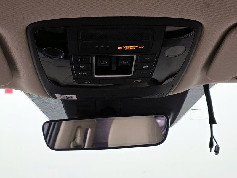2021 Kia Carnival Gasoline 7-Seater Signature photo 17