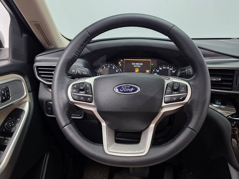 2021 Ford Explorer 2.3 LimIted 4WD photo 13
