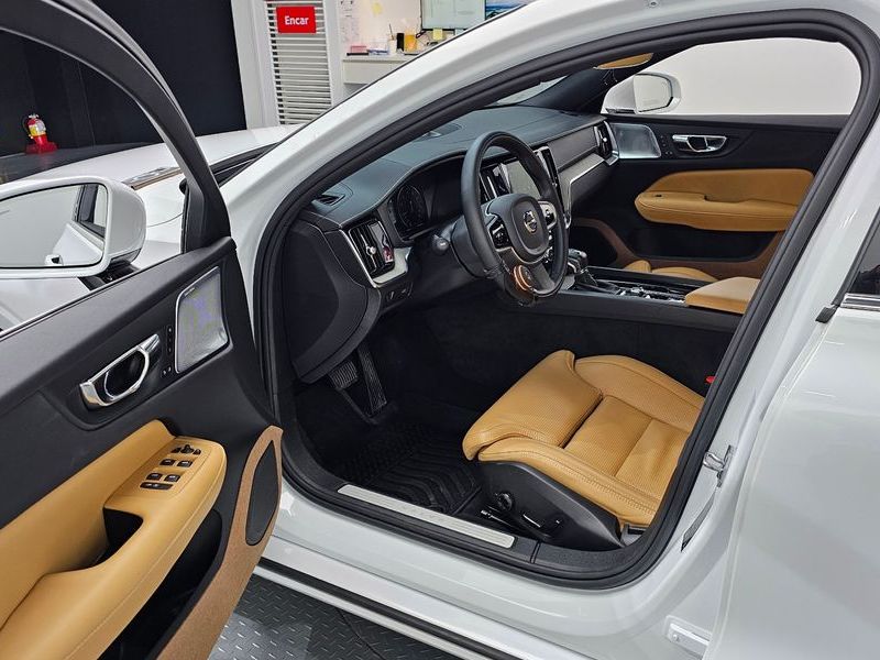 2020 Volvo S60 T5 Inscroption photo 10