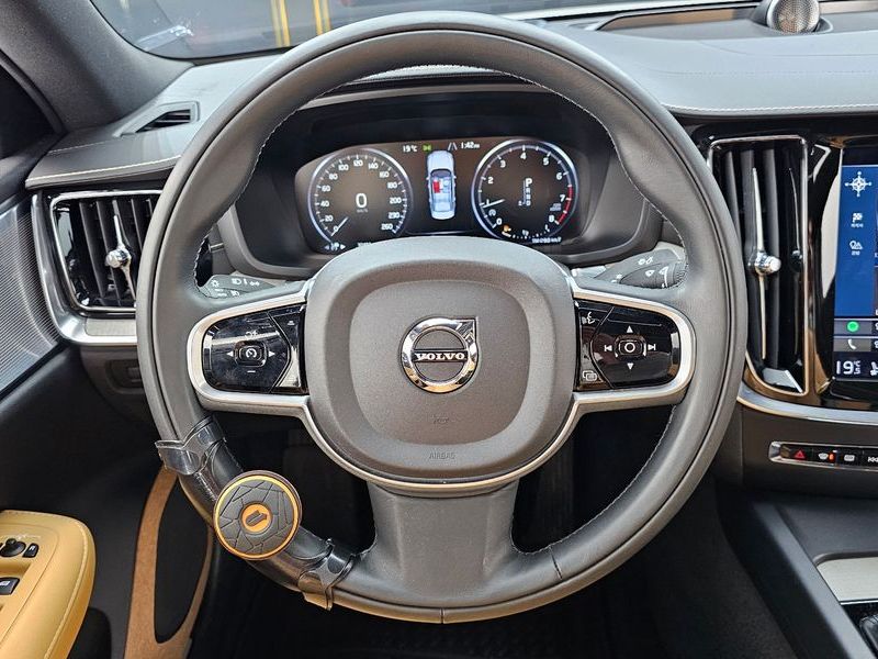2020 Volvo S60 T5 Inscroption photo 13