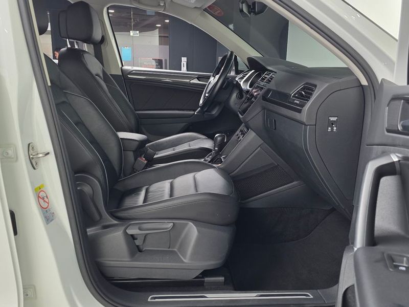 2018 Volkswagen Tiguan 2.0 TDI Premium photo 11