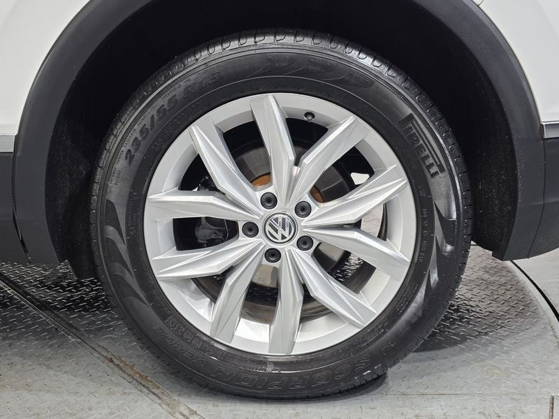 2018 Volkswagen Tiguan 2.0 TDI Premium photo 21