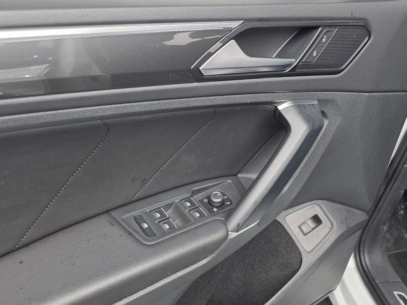 2018 Volkswagen Tiguan 2.0 TDI Premium photo 24