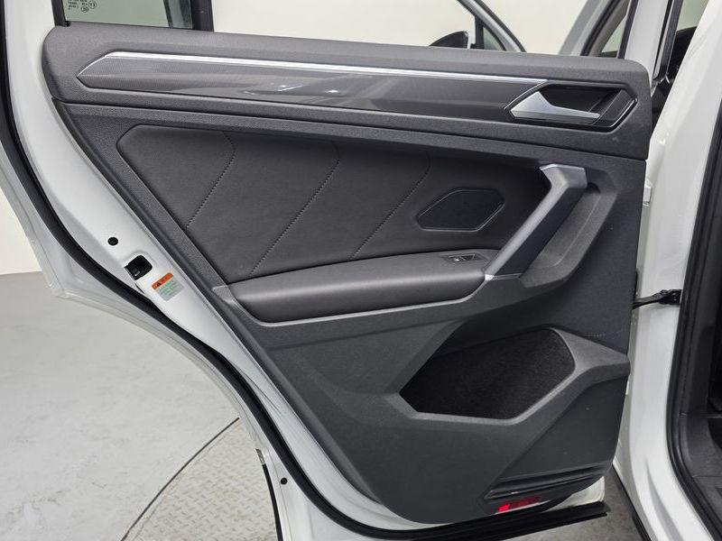 2018 Volkswagen Tiguan 2.0 TDI Premium photo 25