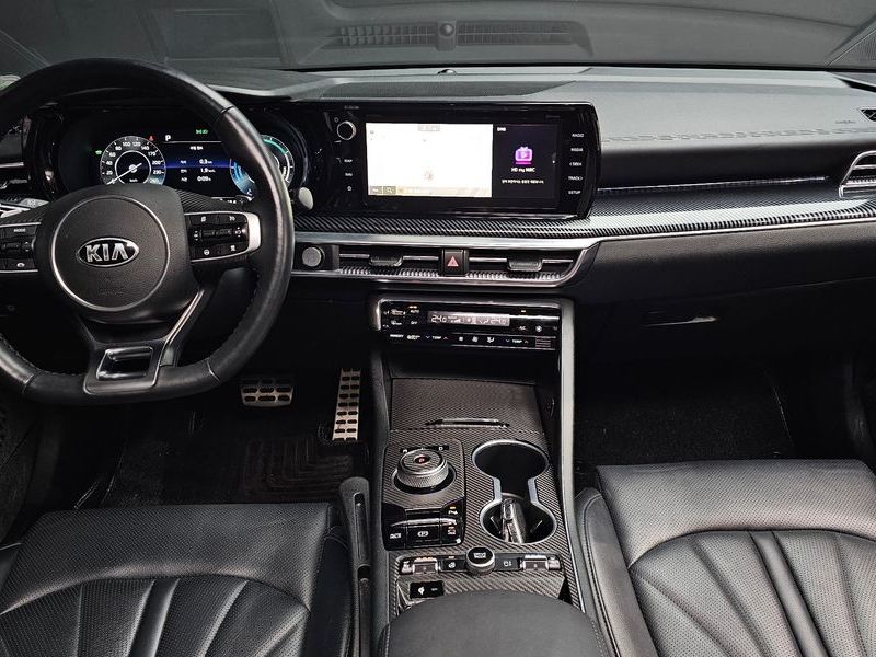 2021 Kia K5 Signature photo 7