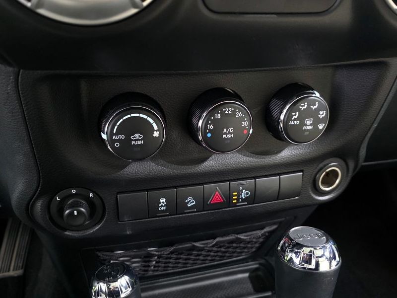 2017 Jeep Wrangler 3.6 Rubicon 4Door photo 16