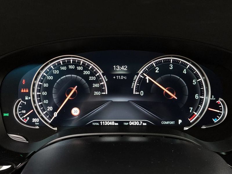 2018 BMW 5 Series 530i xDrive M Sport Package photo 8