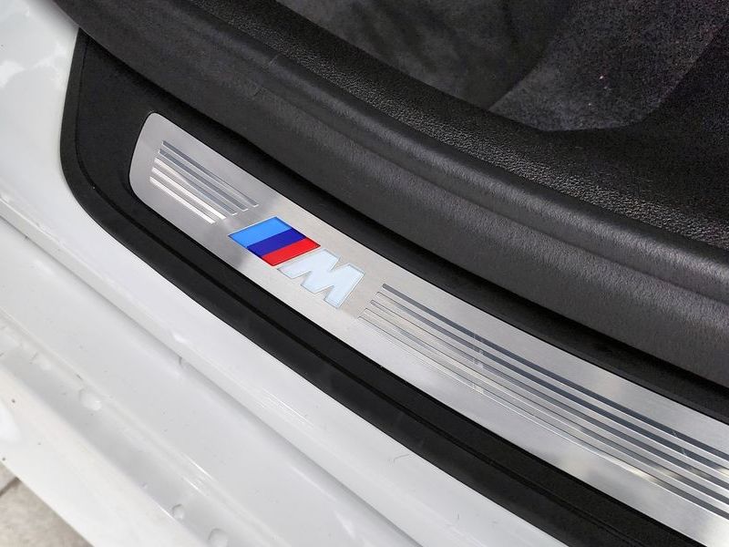 2018 BMW 5 Series 530i xDrive M Sport Package photo 29