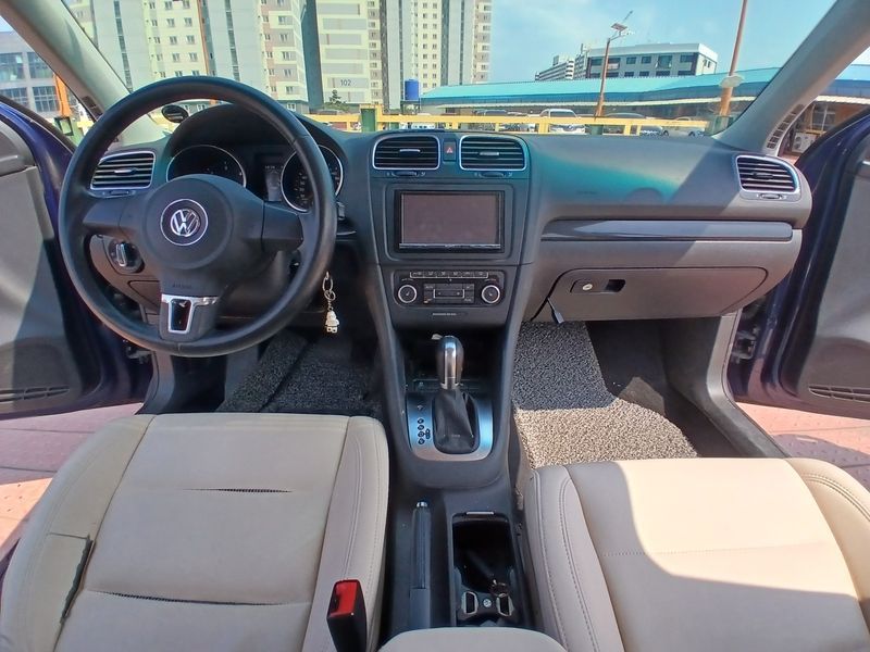 2012 Volkswagen Golf 2.0 TDI photo 9