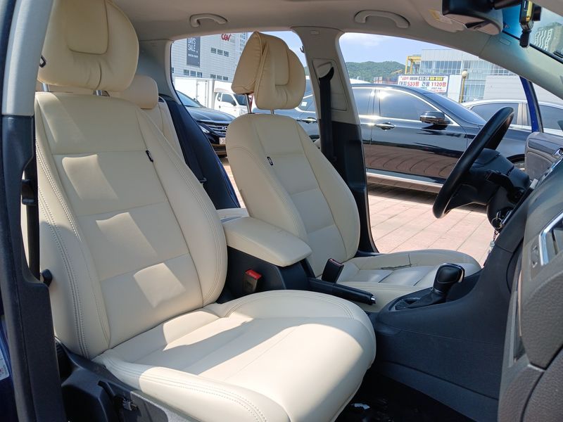 2012 Volkswagen Golf 2.0 TDI photo 12