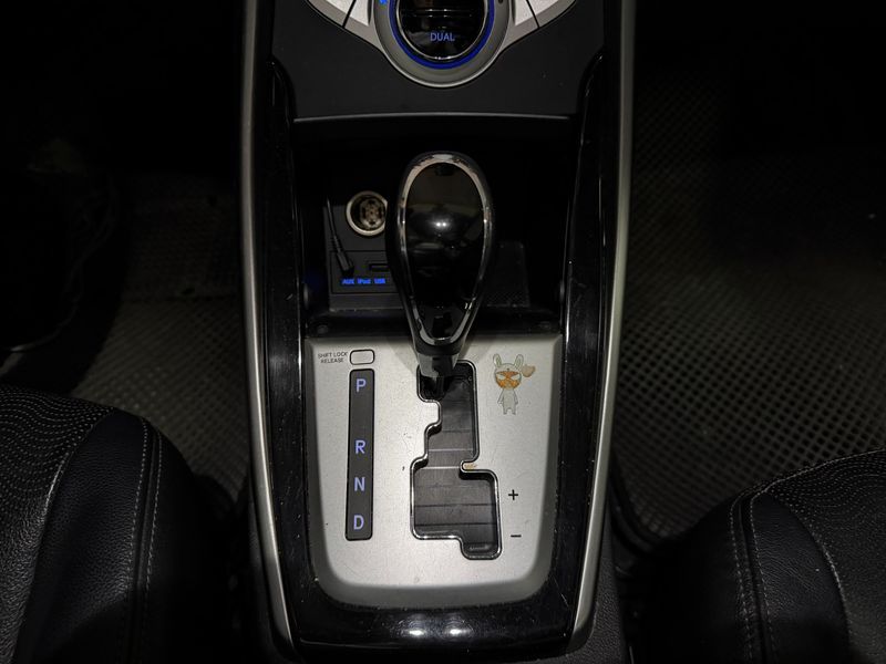 2012 Hyundai Avante M16 GDI Premier photo 9