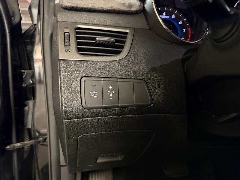 2012 Hyundai Avante M16 GDI Premier photo 15
