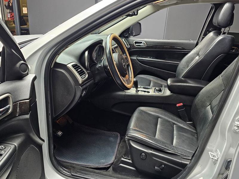 2012 Jeep Grand Cherokee 3.0 Diesel Laredo WK2 photo 10