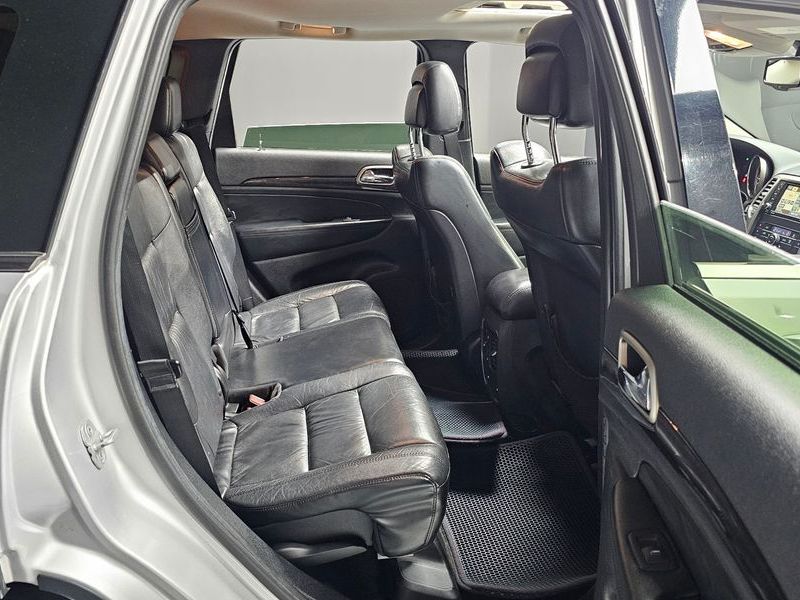 2012 Jeep Grand Cherokee 3.0 Diesel Laredo WK2 photo 12