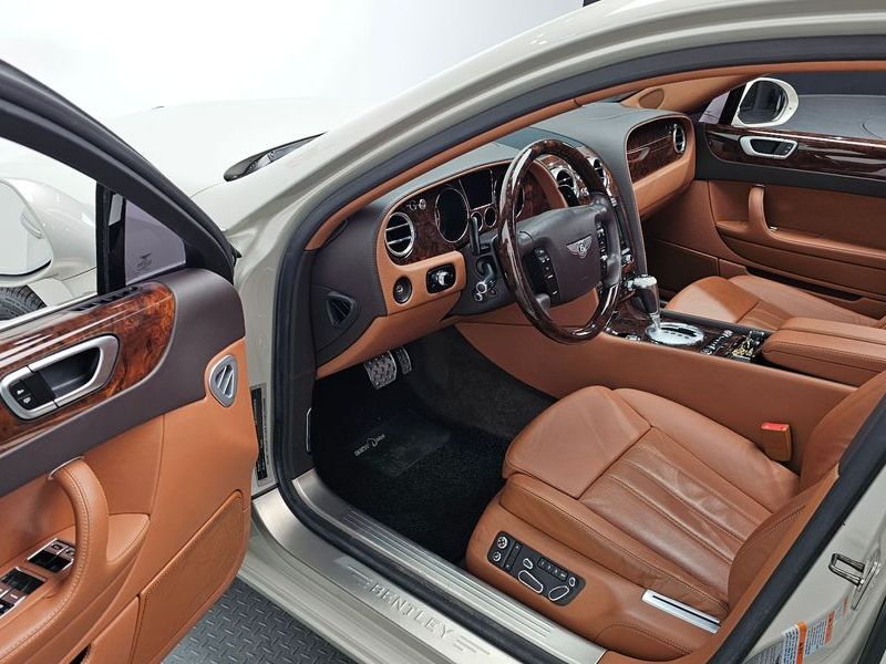 2012 Bentley Flying Spur 6.0 photo 11
