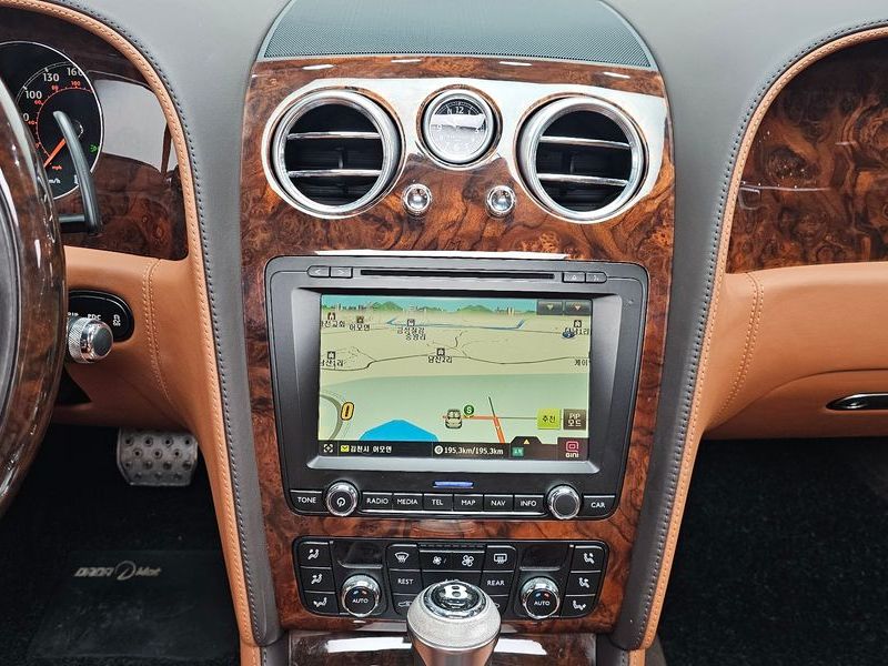 2012 Bentley Flying Spur 6.0 photo 14