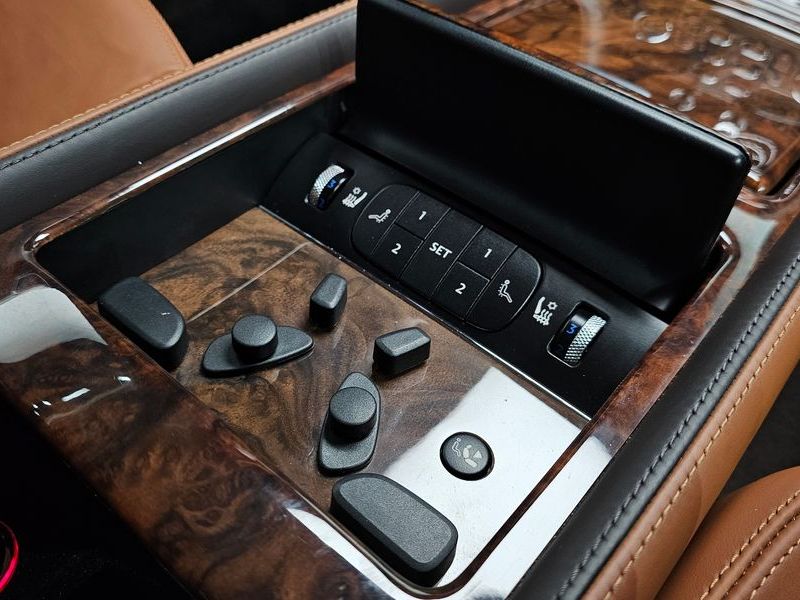 2012 Bentley Flying Spur 6.0 photo 19