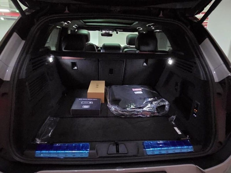 2026 Land Rover Range Rover Sport P400 AB photo 14