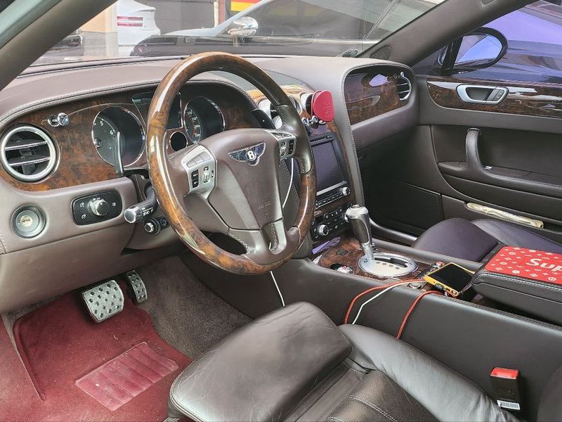 2013 Bentley Flying Spur 6.0 photo 8