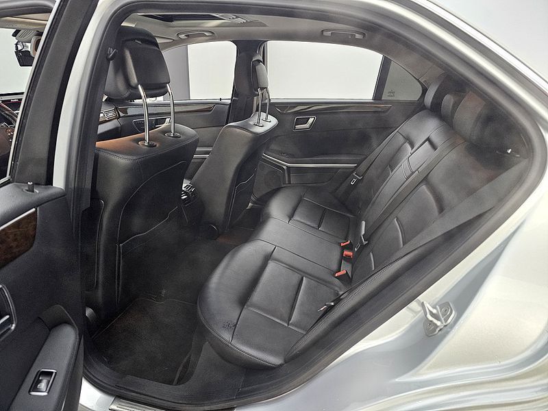 2013 Mercedes-Benz E-Class E200 CGI photo 9