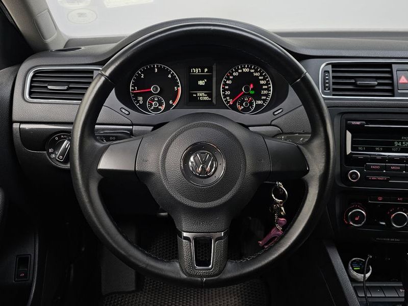 2013 Volkswagen Jetta 1.6 TDI Blue Motion 6th photo 13